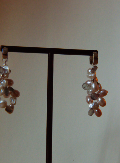 (02) FLUORITE AND NATURAL PINK FRESHWATER PEARL EARRINGS